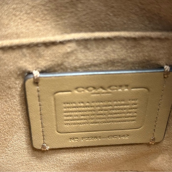 👜 Coach Rouge. Excellent condition! 🤎♥️💜🖤 - Picture 7 of 12